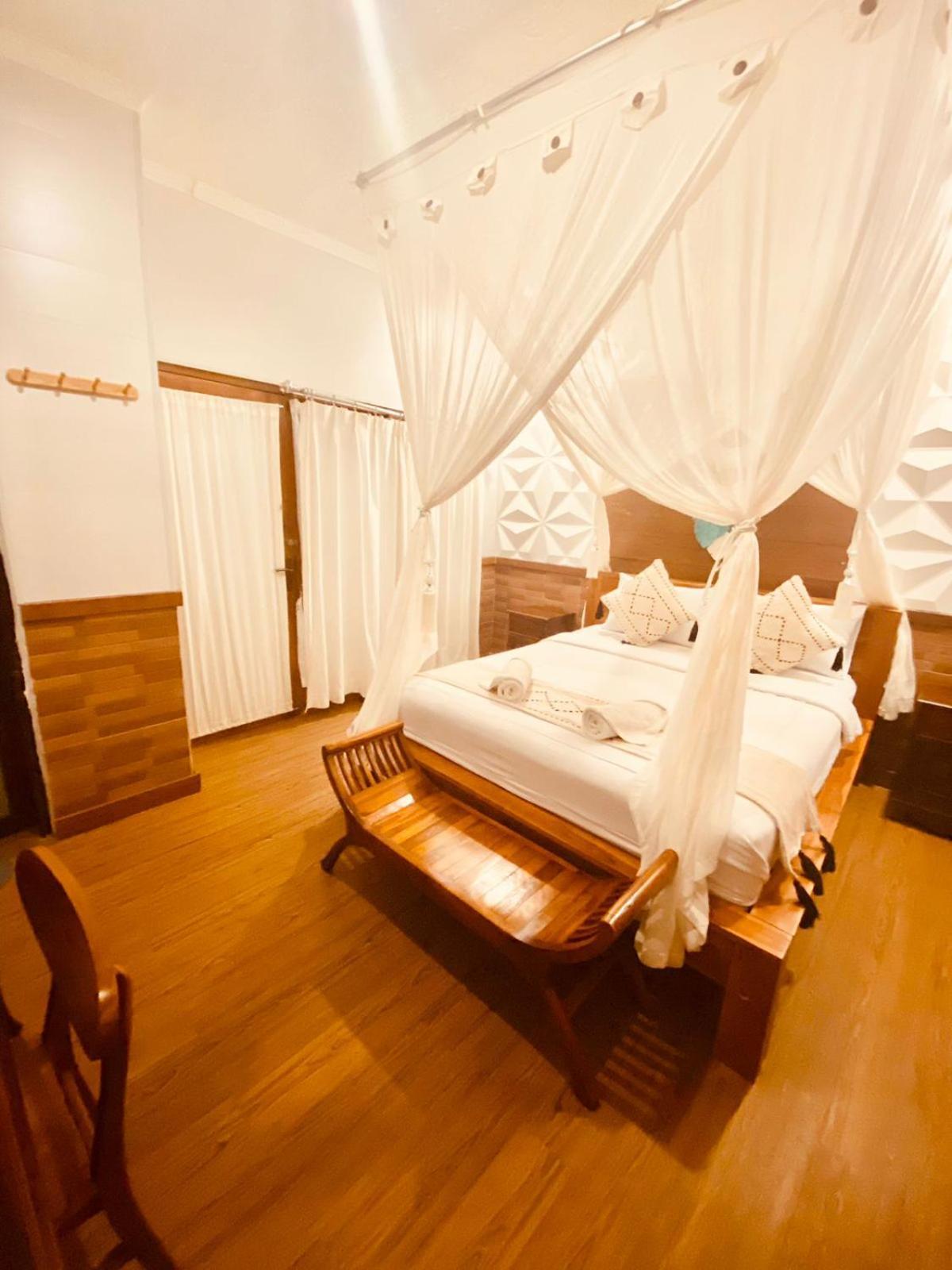 La Nusa Penida Homestay By Bijak Toyapakeh Exterior foto